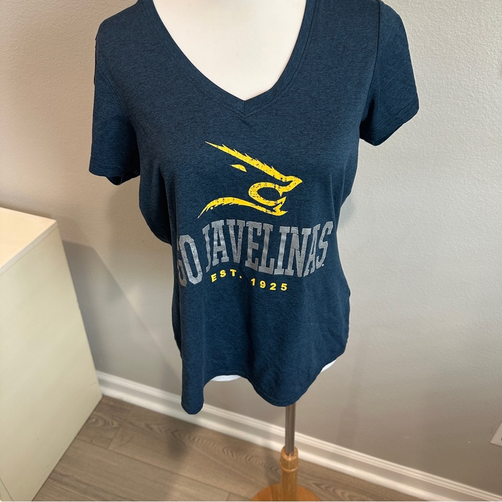 Texas A&M Kingsville University Javelinas T Shirt Women's Large Blue V Neck